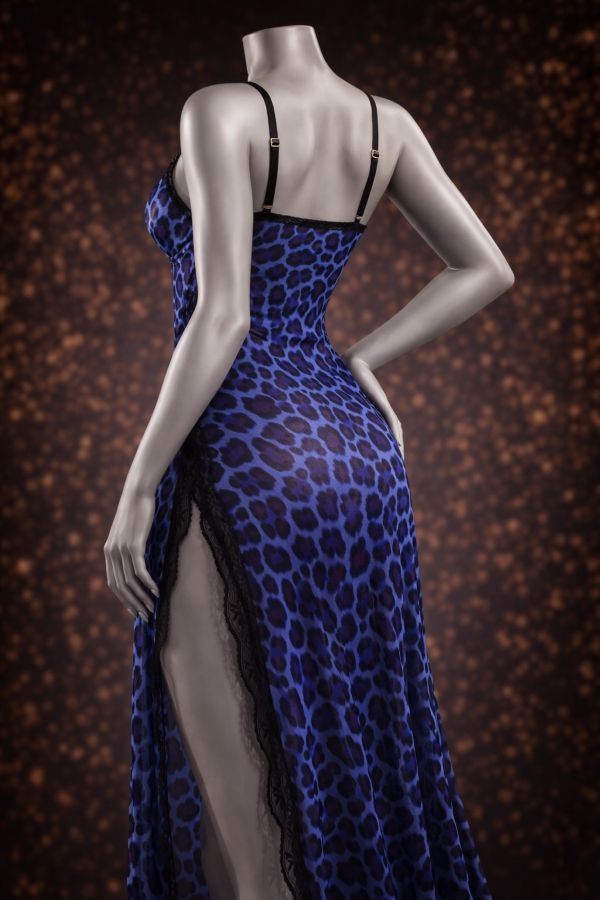 Mavi Leopar Desenli Yırtmaçlı G-String Tanga Dahil Seksi Kadın Fantezi Gecelik Takımı