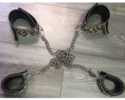 El Ve Ayak Kelepçesi Leopar