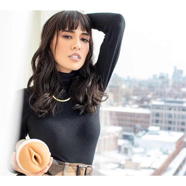 Fleshlight Girls Janice Griffith Eden Masturbator