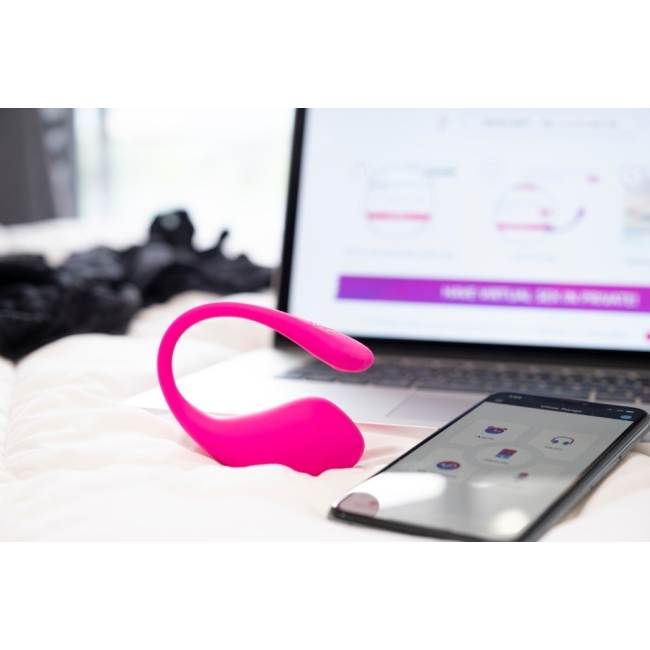 Lovense Lush 3 ve Ferri Giyilebilir ve Klitoris Uyarıcı Vibratör