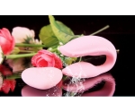 Wowyes 2U Kumandalı Çiftlere Özel 8 Modlu Titreşimli Şarjlı Pembe Vibratör Wowyes 2U Kumandalı Çiftlere Özel 8 Modlu Titreşimli Şarjlı Pembe Vibratör