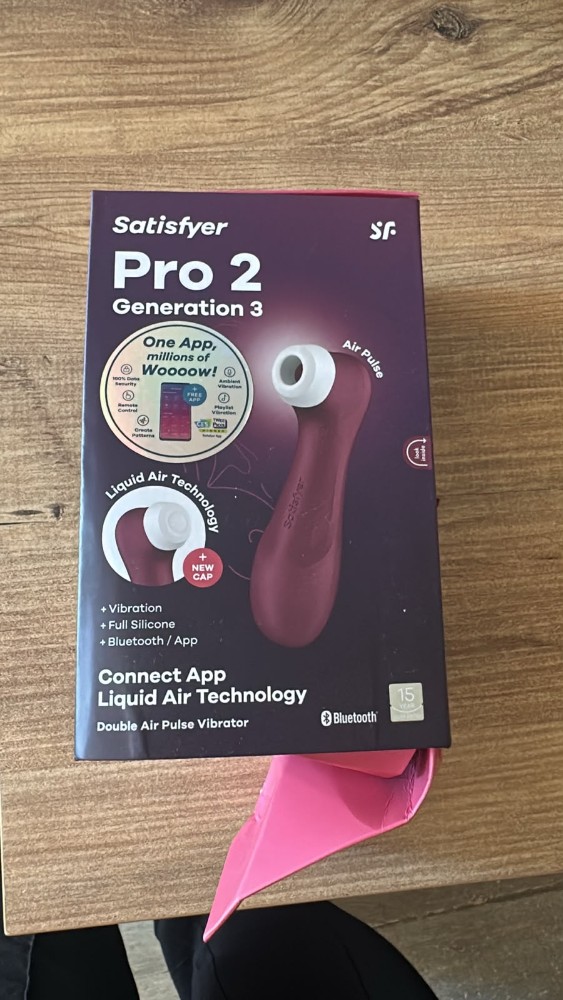 Satisfyer Pro 2 Generation 3 Liquid Air Teknoloji App Kontrollü Emişli&Titreşimli Vibratör (KUTUSU HASARLI)