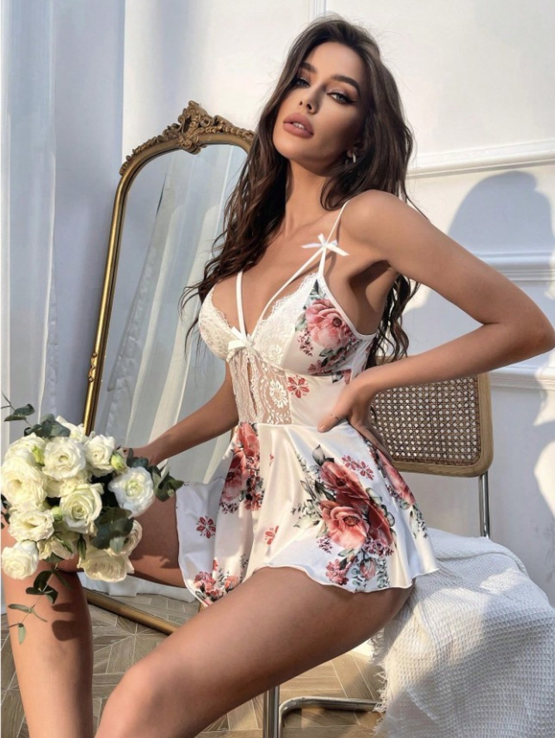 Çiçek Desenli Dantelli Saten Babydoll Gecelik Takımı İnce Askılı Dekolteli Şık Kadın Fantezi Gecelik