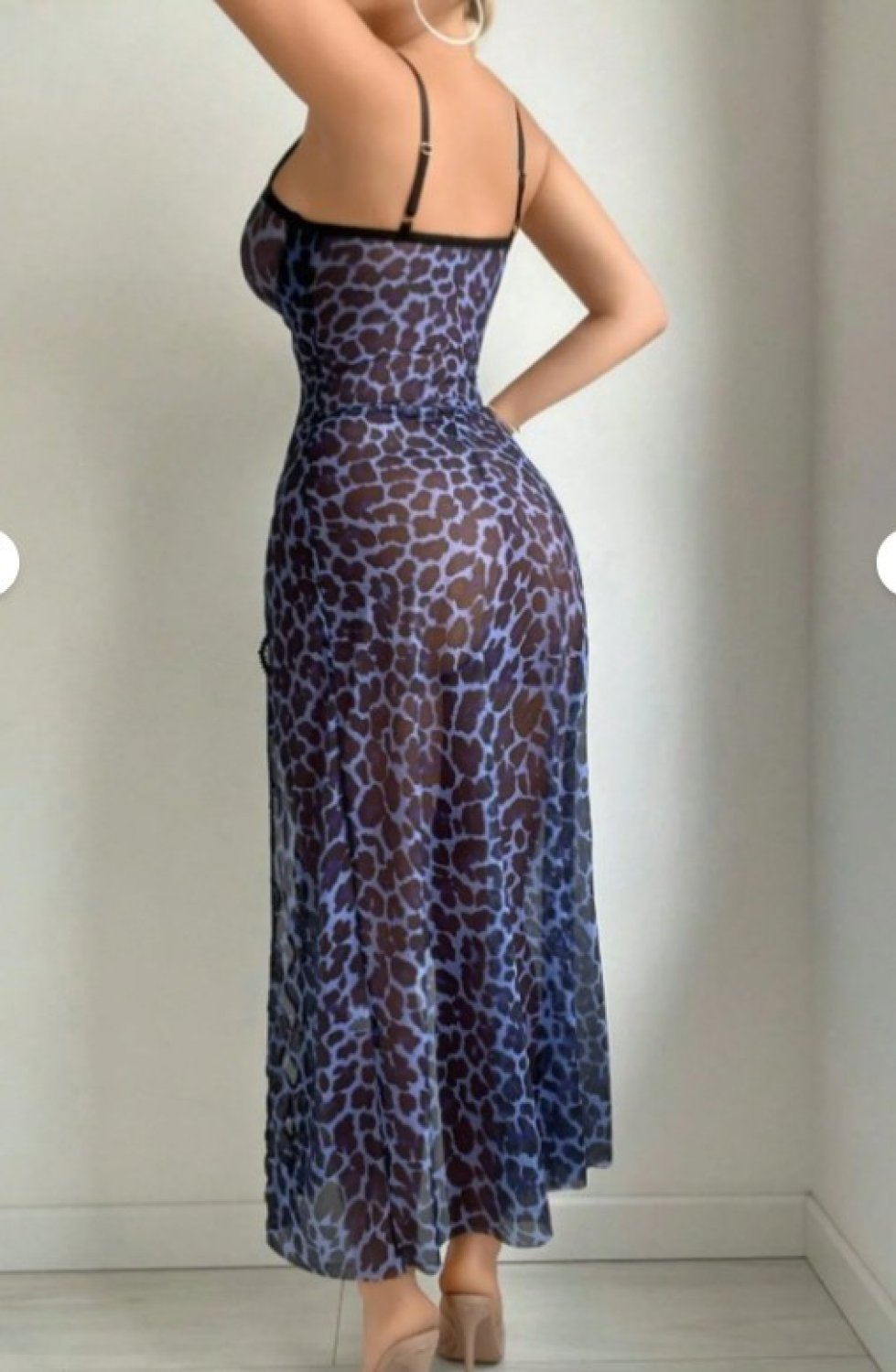 Mavi Leopar Desenli Yırtmaçlı G-String Tanga Dahil Seksi Kadın Fantezi Gecelik Takımı