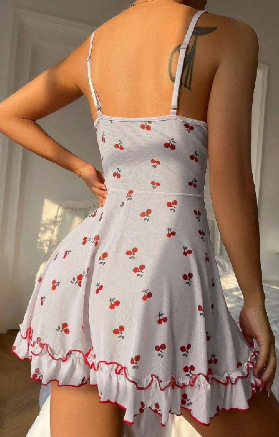 Kadın Beyaz Kiraz Baskılı Mini Elbise Askılı Şık Elbise